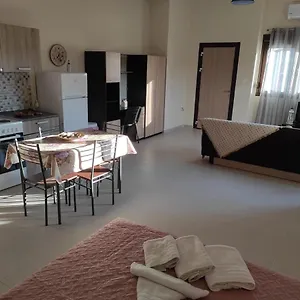 rezervați aici